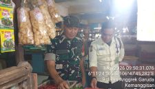 Harga Sembako Stabil, Koramil 03/GP Pastikan Ketersediaan Pangan Aman