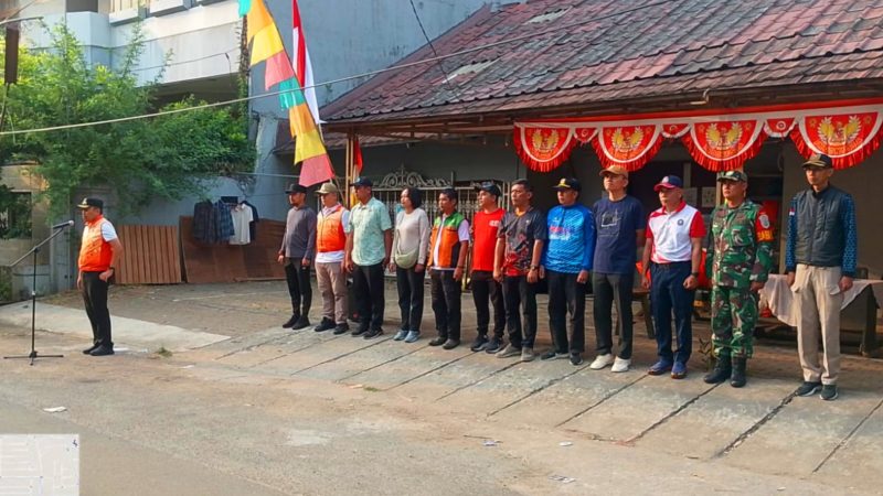 Semangat Gotong Royong Grebek Lumpur Serentak, Koramil 03/GP Bersama Tiga Pilar dan Warga Bersatu Karya Bakti Bersihkan Lingkungan Kemanggisan