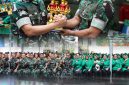 Jelang HUT Kemerdekaan RI ke-81, Ketua Persit KCK Ranting 2 Koramil 01/TS Dampingi Danramil 01/TS Terima Penghargaan Koramil Terbaik dari Dandim 0503/Jakarta Barat