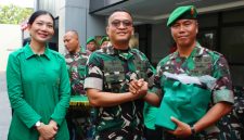 Dandim Awards Sambut HUT Kemerdekaan RI ke-81, Dandim 0503/Jakarta Barat Berikan Penghargaan Danramil Terbaik Kepada Danramil 03/GP Mayor Kav Tri Atmojo