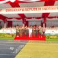 Danramil 01/Tgr Mayor Inf Jefry Sipayung Pimpin Upacara Penurunan Bendera HUT ke-81 RI Tingkat Kota Tangerang
