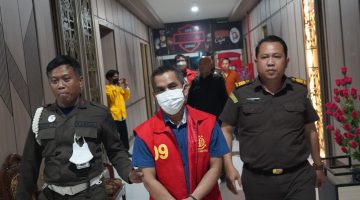 USUT KASUS DANA HIBAH PILBUP KOTIM, KEJATI KALTENG TETAPKAN 2 TERSANGKA
