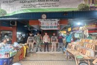 Komitmen TNI Jaga Keamanan Wilayah, Koramil 03/GP Sinergi Bersama Tiga Pilar Palmerah Gelar Apel dan Patroli Gabungan