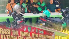 Danramil 01/Taman Sari Mayor Inf Manatap Rajagukguk Gelar Komsos Perkuat Sinergi TNI Dengan RT/RW dan Komunitas Ojol