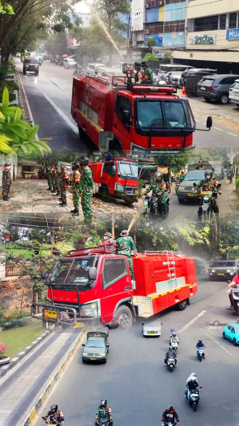 Upaya Satuan Jajaran Kodim 0503/JB Tanggulangi Dampak Abu Vulkanik, Danramil 01/Taman Sari Mayor Inf Manatap Rajagukguk Kerahkan Personel dan Water Tank TNI AD Siram Sejumlah Ruas Jalan