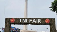 Ketua Persit KCK Ranting 4 Koramil 03/GP dan Pengurus Hadiri Kegiatan Fun Walk Panglima TNI dan TNI Fair 2026