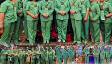 Ketua Persit KCK Ranting 2 Koramil 01/Taman Sari Ny. Yenny Manatap Rajagukguk Dampingi Ketua Persit KCK Cabang XVII Kodim 0503/JB Ny. Novi Saputra Hakki Hadiri Bazar TNI