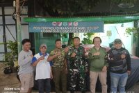 Antisipasi Gangguan Keamanan, Babinsa Koramil 03/GP Serda Kamit Siskamling Bersama Mitra Jaya, Ketua RT dan Warga