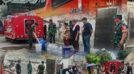 Bakti TNI AD Salurkan Bantuan Air Bersih kepada Warga Terdampak Kekeringan di Wilayah Koramil 01/Taman Sari