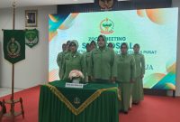 Pengurus Seksi Sosial Persit KCK Ranting 4 Koramil 03/GP Ikuti Zoom Meeting Bersama Persit KCK Cabang XVII Kodim 0503/JB