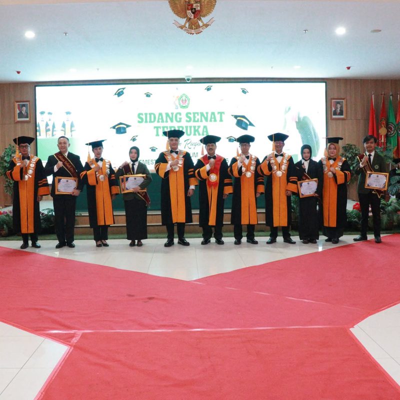 Dua Penghargaan Sekaligus, Brigjen TNI Mohamad Iswan Nusi Raih Predikat Lulusan Terbaik Magister FISIP Unjani