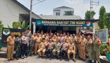 Kejutan HUT ke-81 TNI, Dua Kapolsek dan Dua Camat Serbu Danramil 03/GP Mayor Kav Tri Atmojo